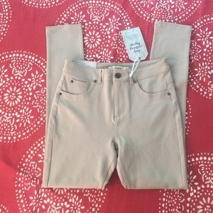 NWT body sculpting leggings 😊💕